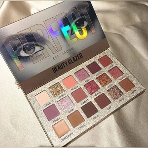 ❤️⭐ Beauty Glazed Perfext Eyeshadow Palette - Shimmering Pink